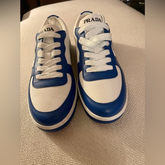 I’m selling these new Prada shoes, they are size 8 and fit like a size9 - Picture 2 of 4